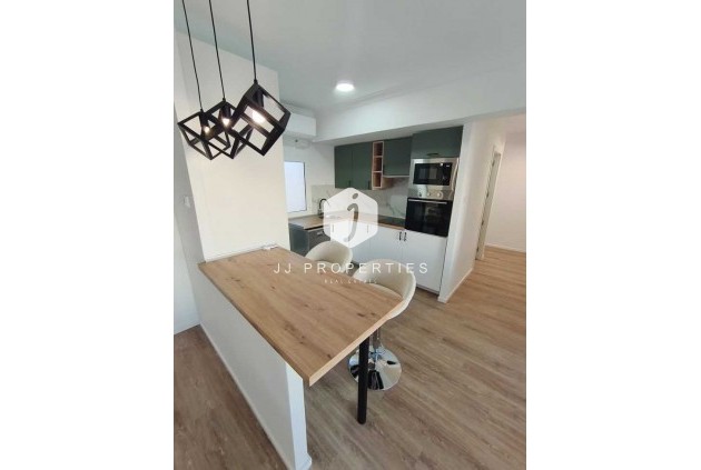 Tweedehands - Penthouse -
Punta Prima - Costa Blanca