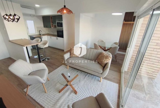 Tweedehands - Penthouse -
Punta Prima - Costa Blanca