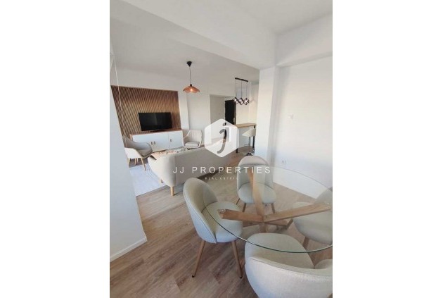 Tweedehands - Penthouse -
Punta Prima - Costa Blanca