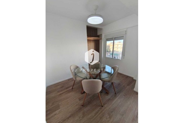 Tweedehands - Penthouse -
Punta Prima - Costa Blanca