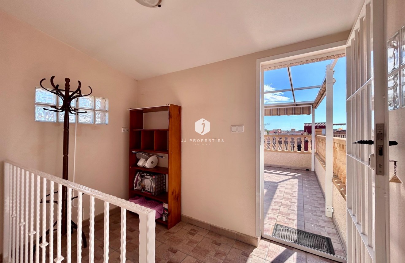 Segunda mano - Chalet -
Torrevieja - La Siesta - El Salado - Torreta