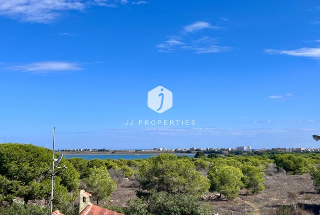 Segunda mano - Chalet -
Torrevieja - La Siesta - El Salado - Torreta